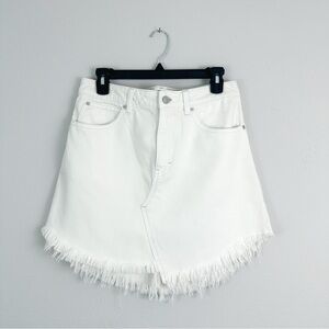 Free People Bailey Denim Mini Size 29 White Cotton 5-Pocket Curved Frayed Hem